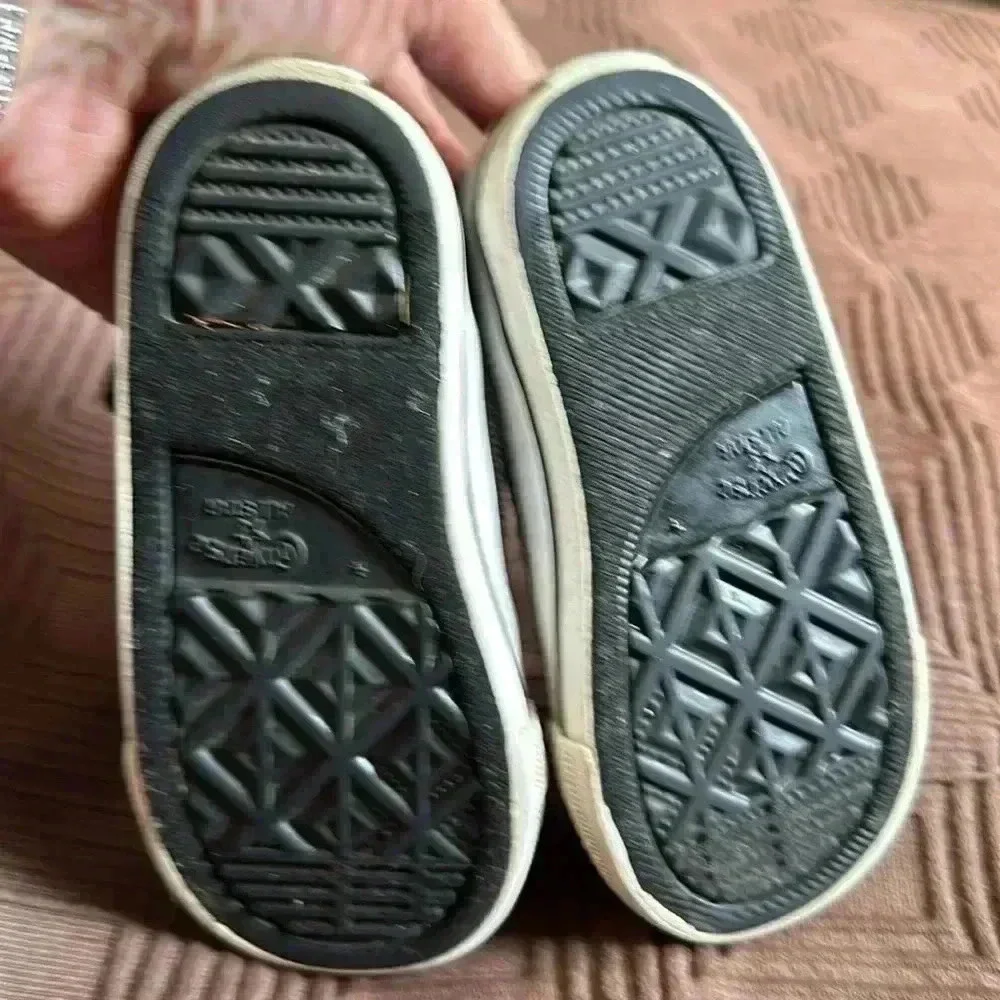 Converse Madison Ox 762334F Black & White Sneakers Shoes Infant Size 7 Gray